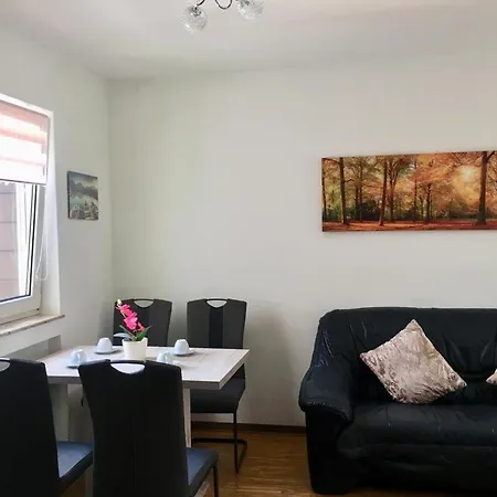 In Binger Stadtmitte Mit Balkon Бинген-на-Рейне